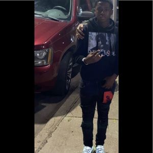 Meet your Posher, Naseem